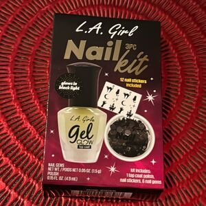 LA GIRL 3 piece nail gel  art kit BLACK LIGHT